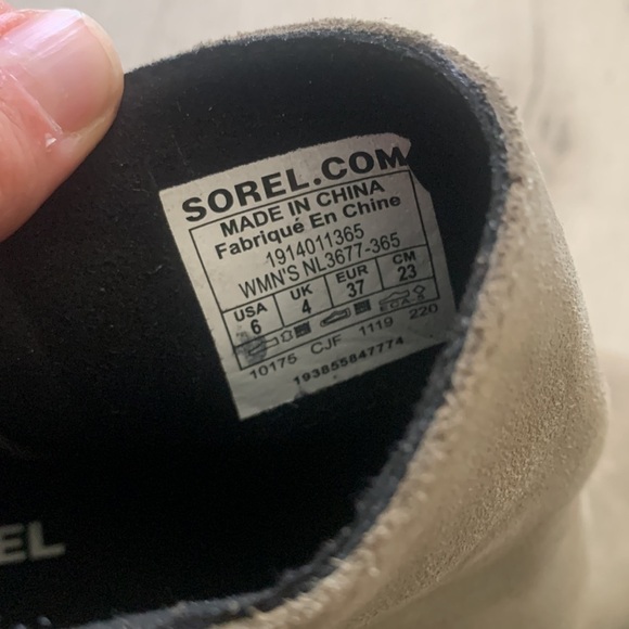 Sorel Joan of Arctic 2 tone sage olive green bootie Zips for easy on/off. Size 6 - Picture 5 of 9